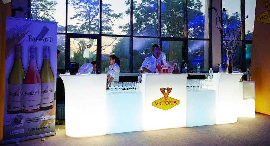 Mobiliario led com varias cores