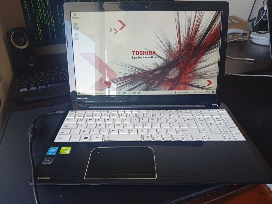 Toshiba L50A i7 4700MQ + 2 Gráficas + 8GB RAM + SSD