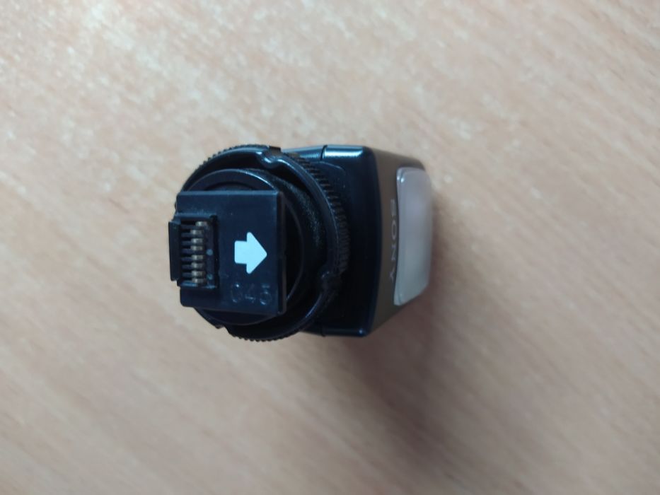 Накамерный свет Sony HVL-S3D