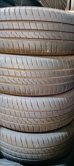 Pneus 185/60/15 semi novos