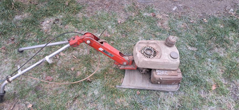 Traktorek ,dzik silnik