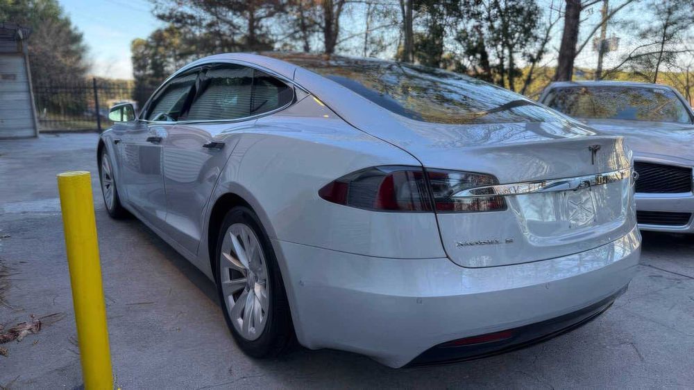 Tesla Model S 75      2017