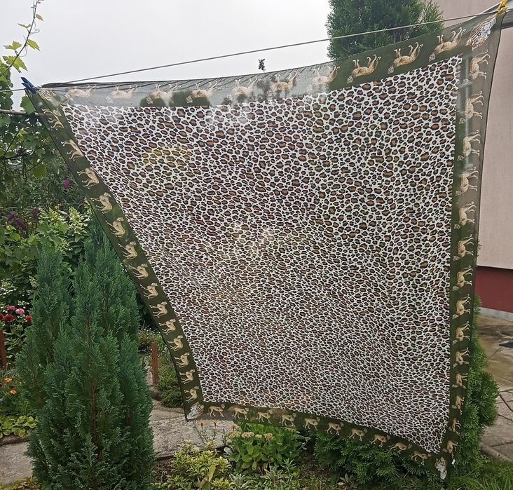 Dwie bardzo duże chusty panterka