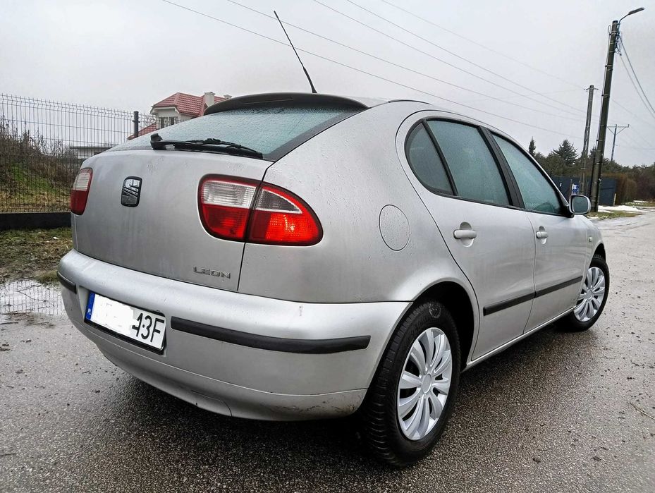 Seat Leon 2003 / 241 000 km /Kubełki/ 1.6 105KM / Klima