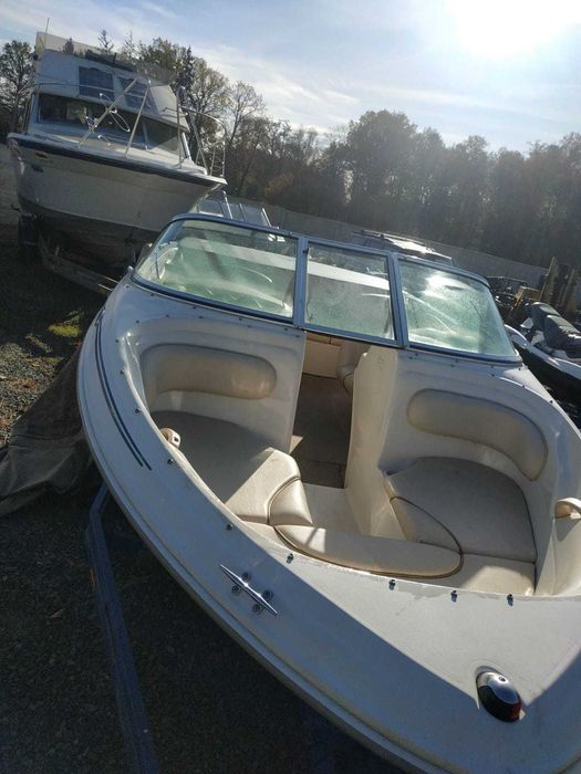 Łódź Sea Ray 180 Bowrider