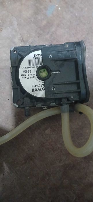 Пресостат котла ariston uno 24