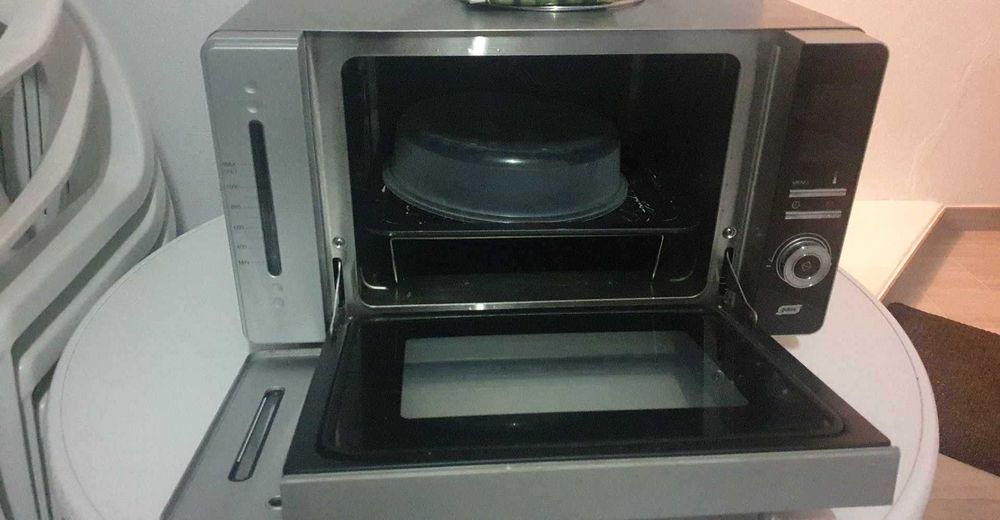 Forno Eléctrico Multifunções para desocupar