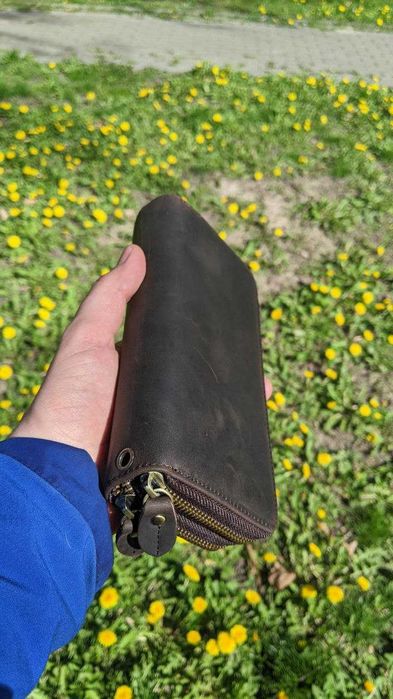 Місткий  гаманець-клатч на дві блискавки з якісної натуральної шкіри