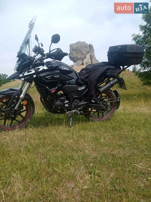 Мотоцикл ліфан кпт 200