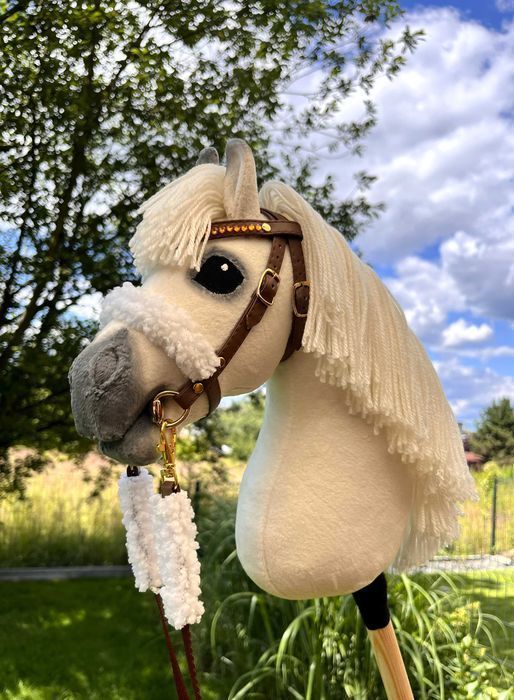 Konik Hobby Horse A4 – Ręcznie Szyty, Lekki, Zestaw z Ogłowiem #68
