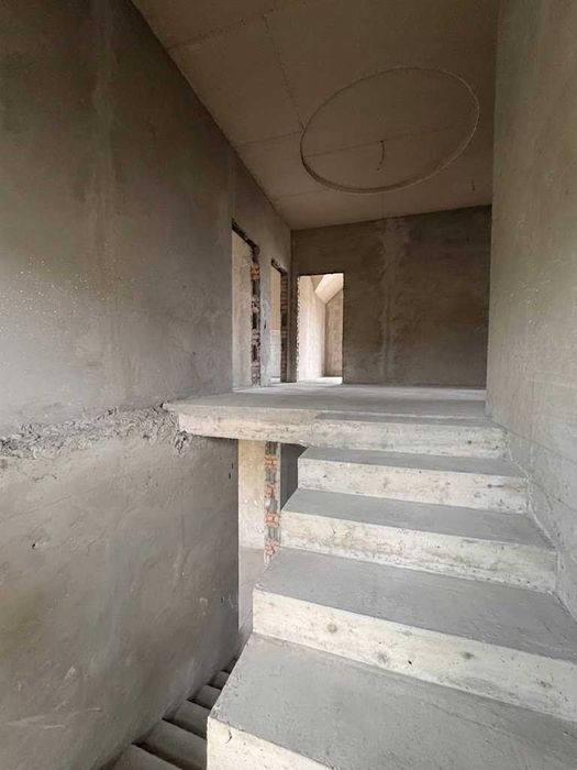 Продаж будинку в Жовкві вул. Журавлина, 39