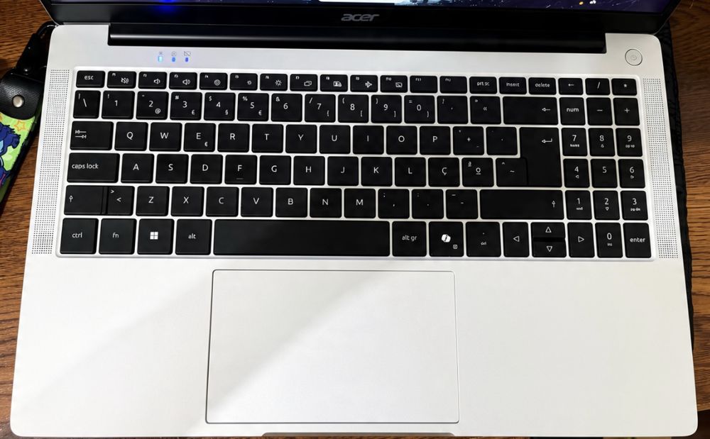 Portatil Como Novo. 128GB/ 8 RAM Sem Marcas de Uso