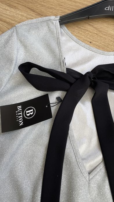 Срібляста нарядна сукня срібна вечірня XL міді платье серое новогоднее