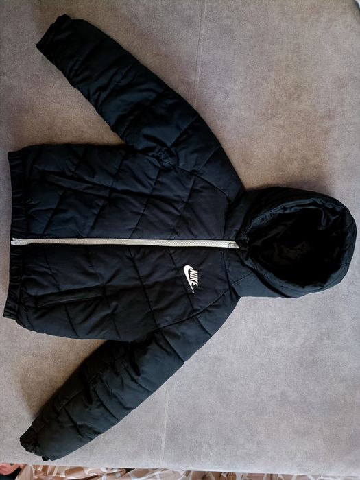 Продам куртку Nike для хлопчика 116-122 р