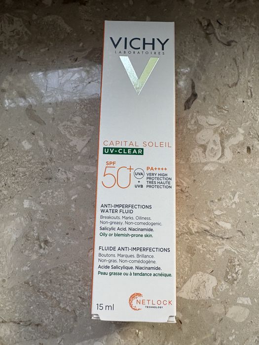 Vichy Capital Solei SPF 50+ UV clear fluid matujący 15 ml