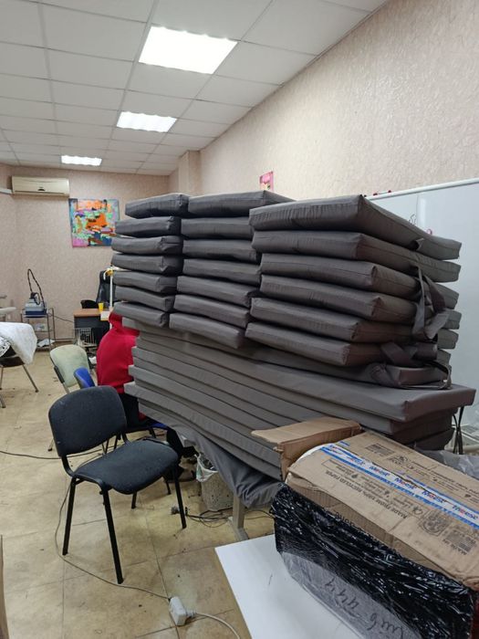 Виготовлення подушок під замовлення для кафе, ресторанів, отелів тощо