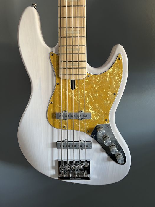 Gitara basowa Sire V7 - 5 Marcus Miller White Blonde