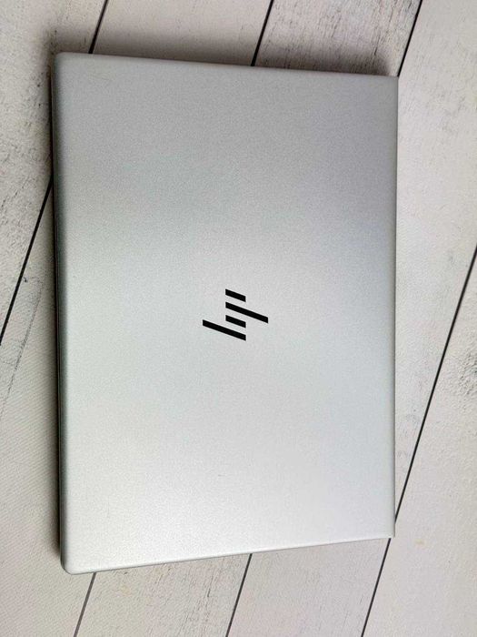 HP 830 G6 i5-8365U 8ram ssd 256 1920-1080 Full HD