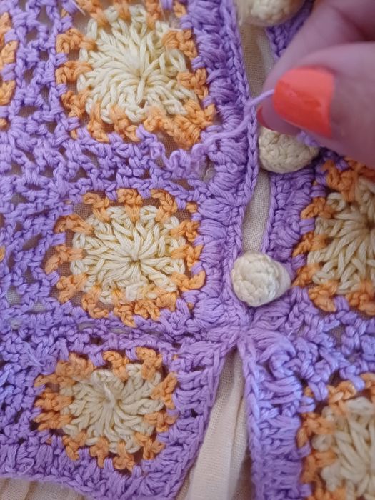 Vestido lindissimo da zara com pormenor em croché em forma de flores