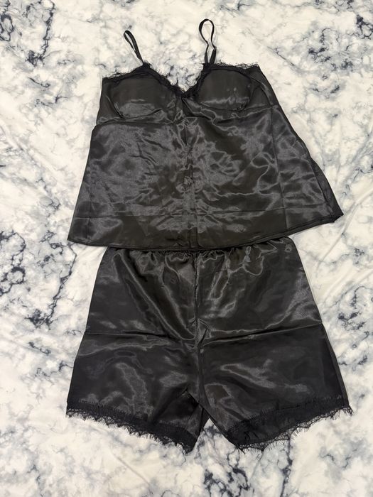 Атласний піжамний комплект