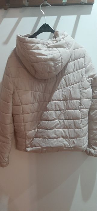 Casaco rosa claro de inverno