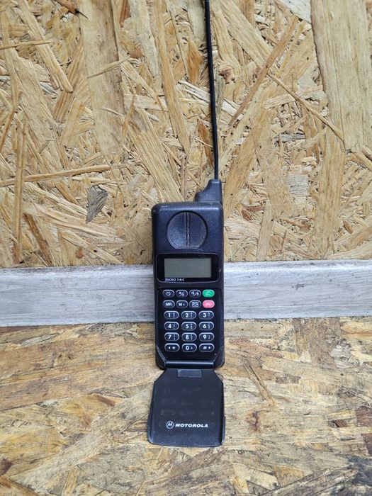 Motorola international 5200 Micro tac