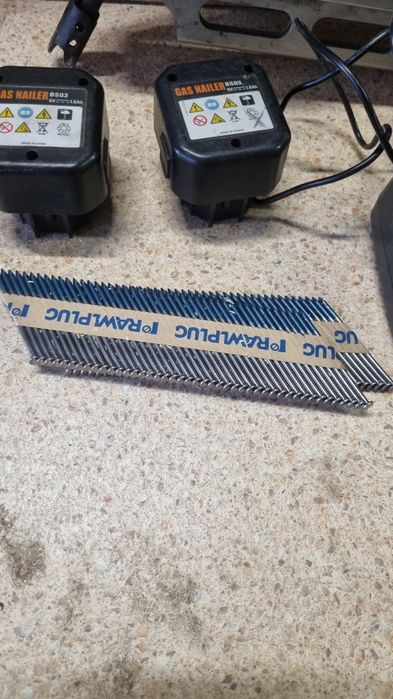 Gwożdziarka Rawplug