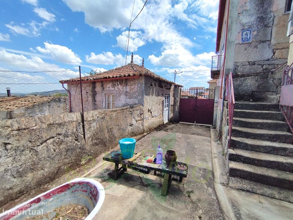 Moradia com espaço exterior em Penela Beira