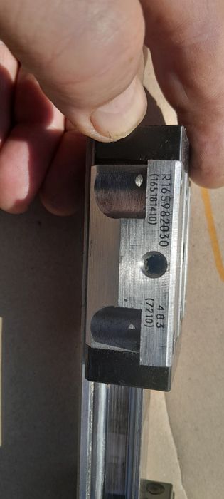 Направляючі каретки (Лінійні підшипники)