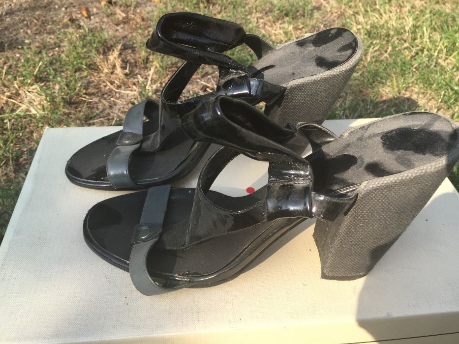 Buty     damskie