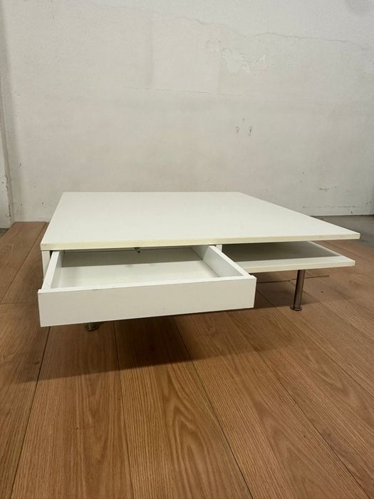 Móvel baixo branco