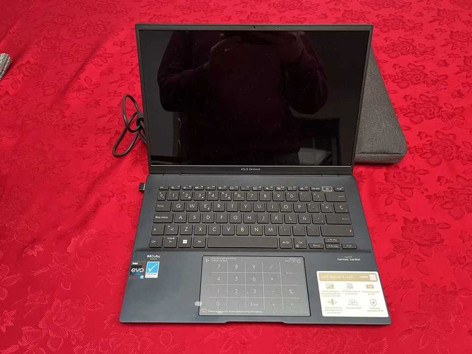 Asus Zenbook OLED