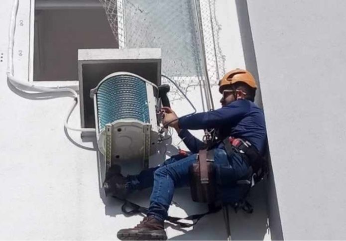 Reparamos placa de ar condicionado.
