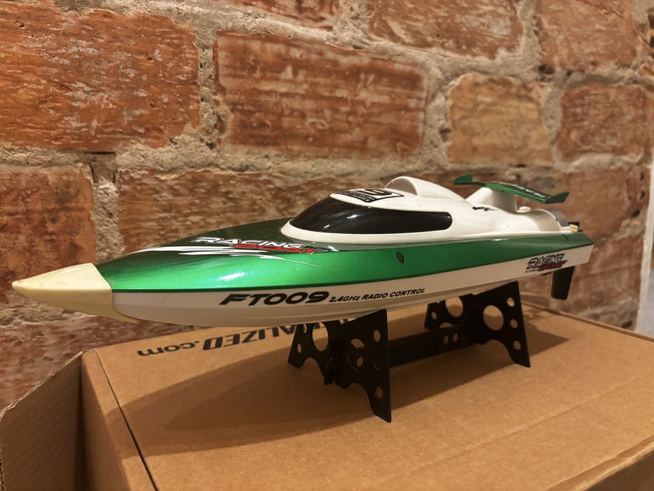 Łódź - motorówka zdalnie sterowana RC Feilun FT009