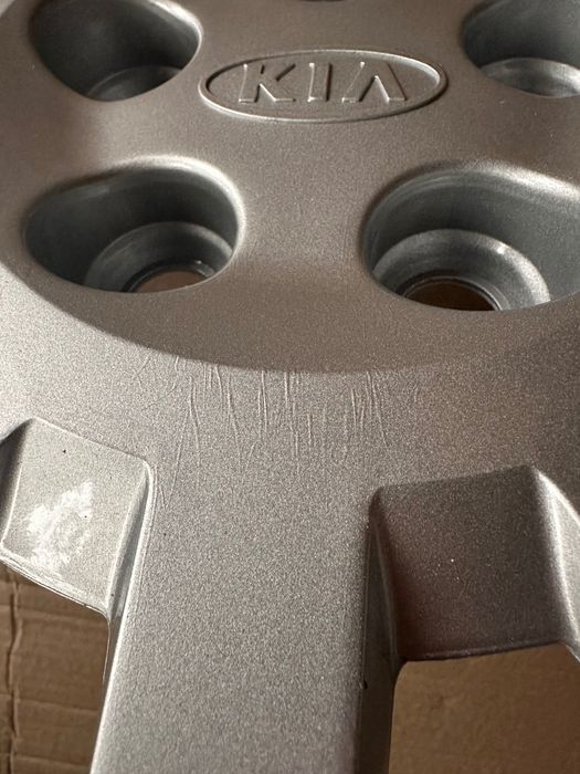 0K53A37170 Ковпак колеса оригінальний Kia Carnival Sedona R15 15”