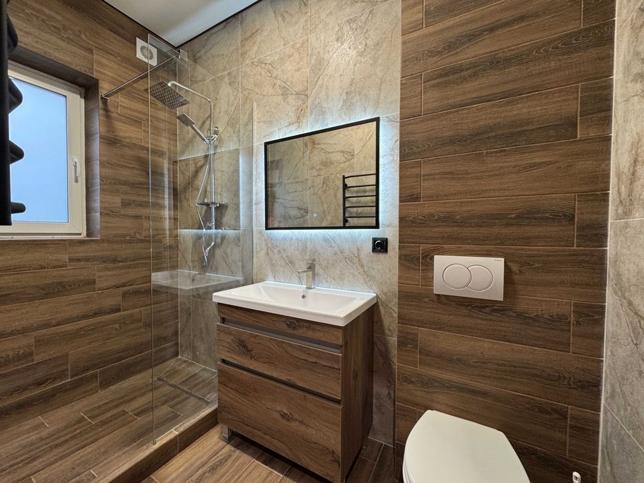 Крайній таун з ремонтом на 3 сотках в Бучі