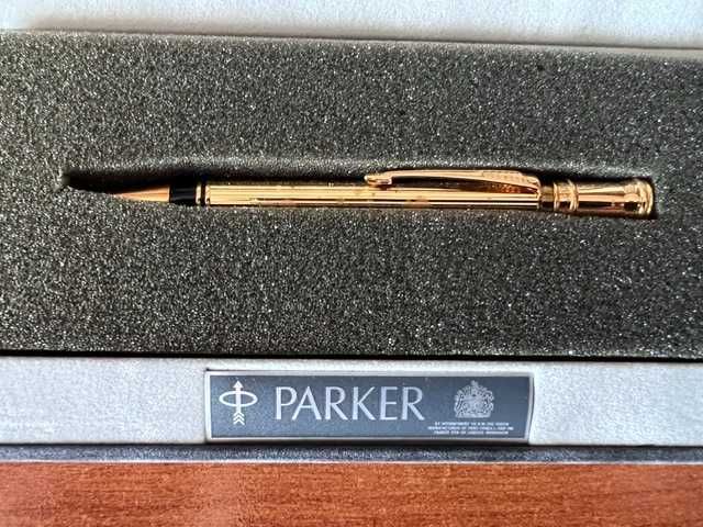 Caneta Esferográfica Parker Duofold Godron banhado a Ouro 23K – Full Set Vintage