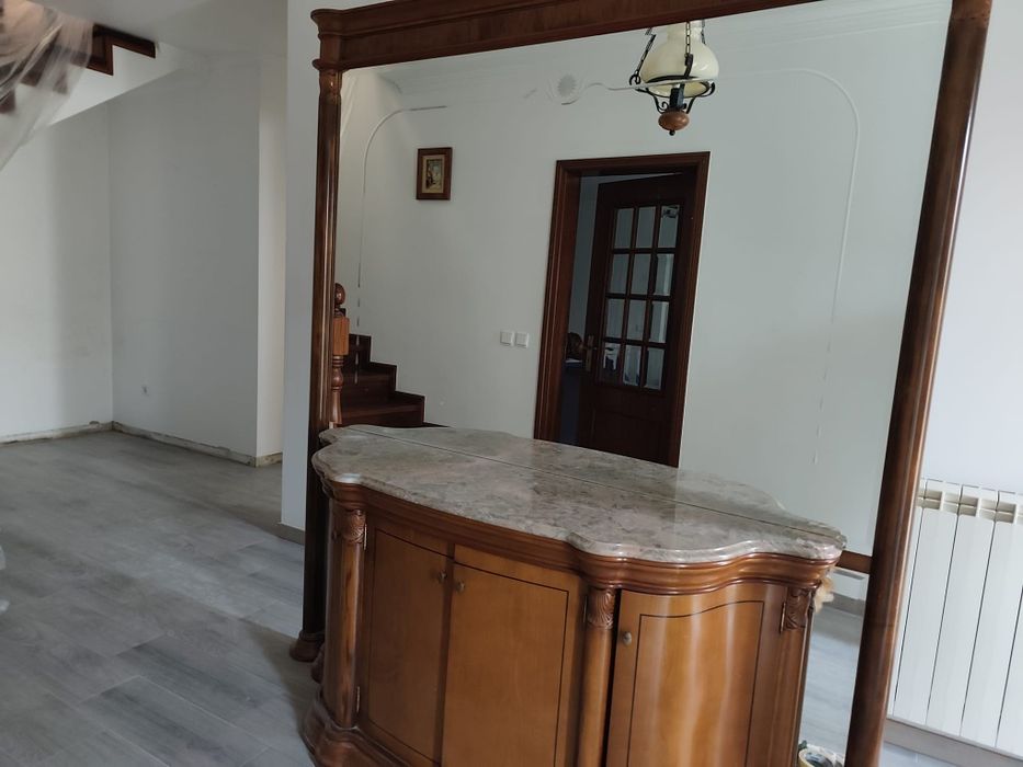 Móvel de Entrada com Espelho