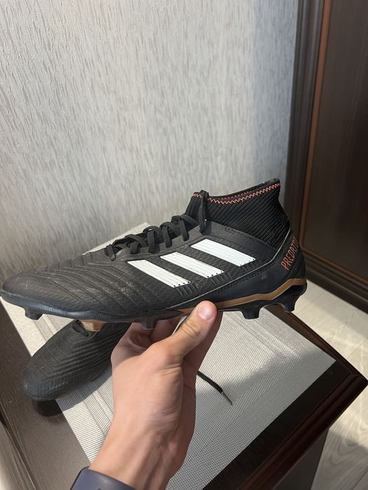 Футбольні бутси adidas predator 18.3 ag