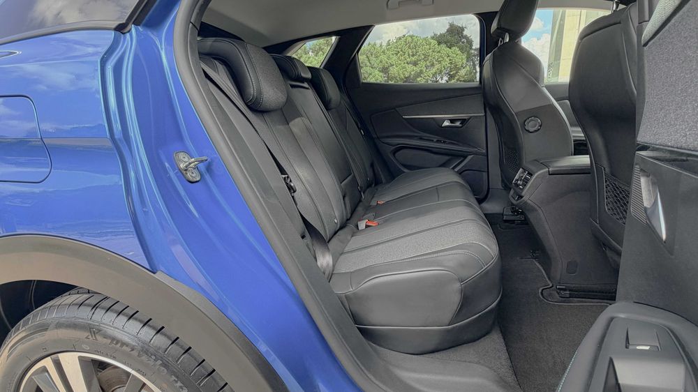 Peugeot 3008 1.6 Hybrid Allure Pack e-EAT8 225cv | 2021/09 # 97 MIL KM