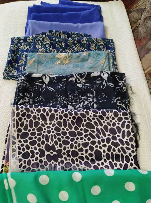 Отрезы шелковых тканей