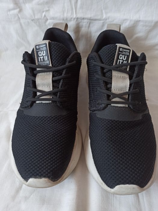 Кросівки NIKE  розмір 41,5