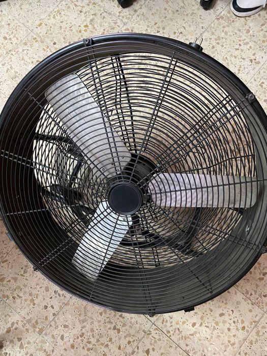 Ventoinha industrial CELCIA 200W – 3 velocidades