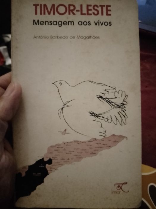 Timor Leste-Mensagem aos vivos-Adriano M-1e-Limiar12E-Pente-2E Desde2E