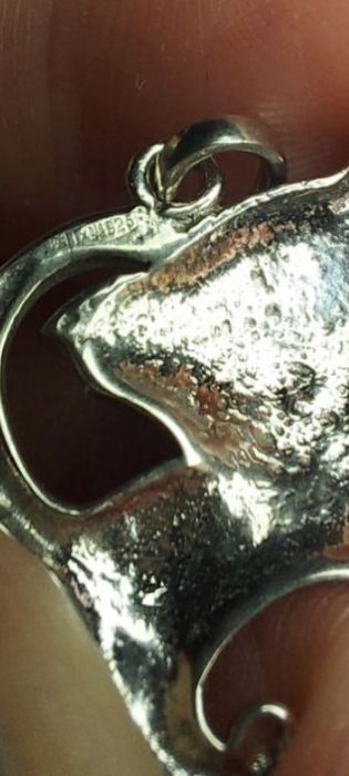 Продам срібний підвіс котик з зеленими фіанітами