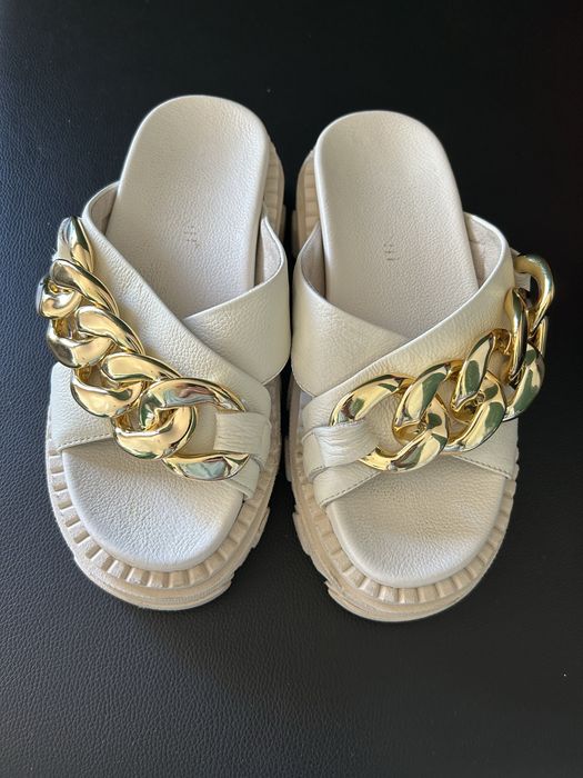 Sprzedam buty carinii