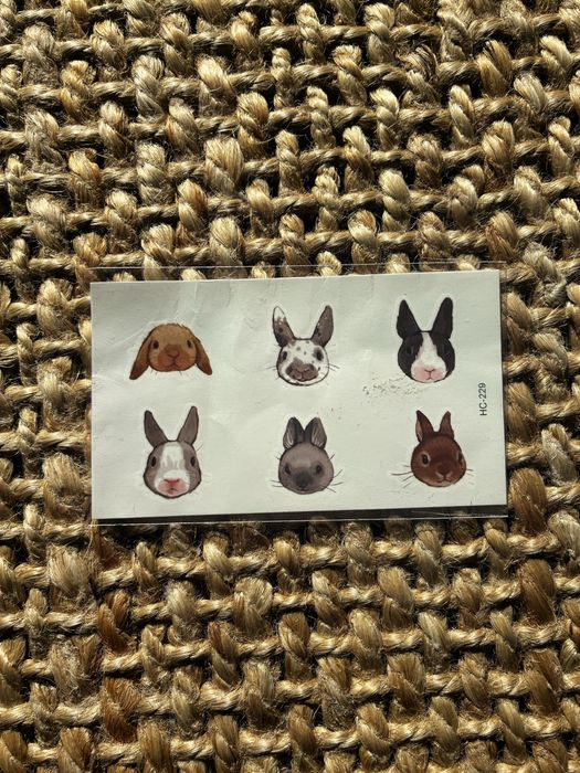 6 tatuaży z królikami