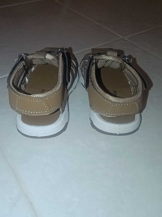 Sandálias menino n'26 novas