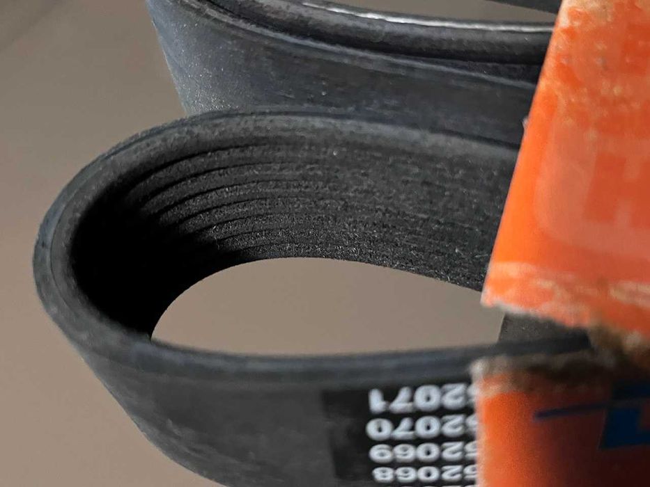 Ремень поликлиновый 8PK1509HD Daf, Man, Renault Trucks, Skania Dayco