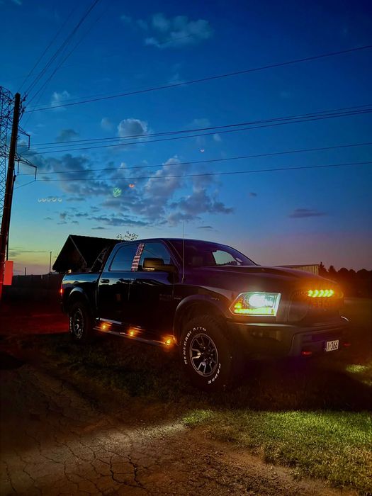 Dodge Ram Rebel 5.7 HEMI 2017R.